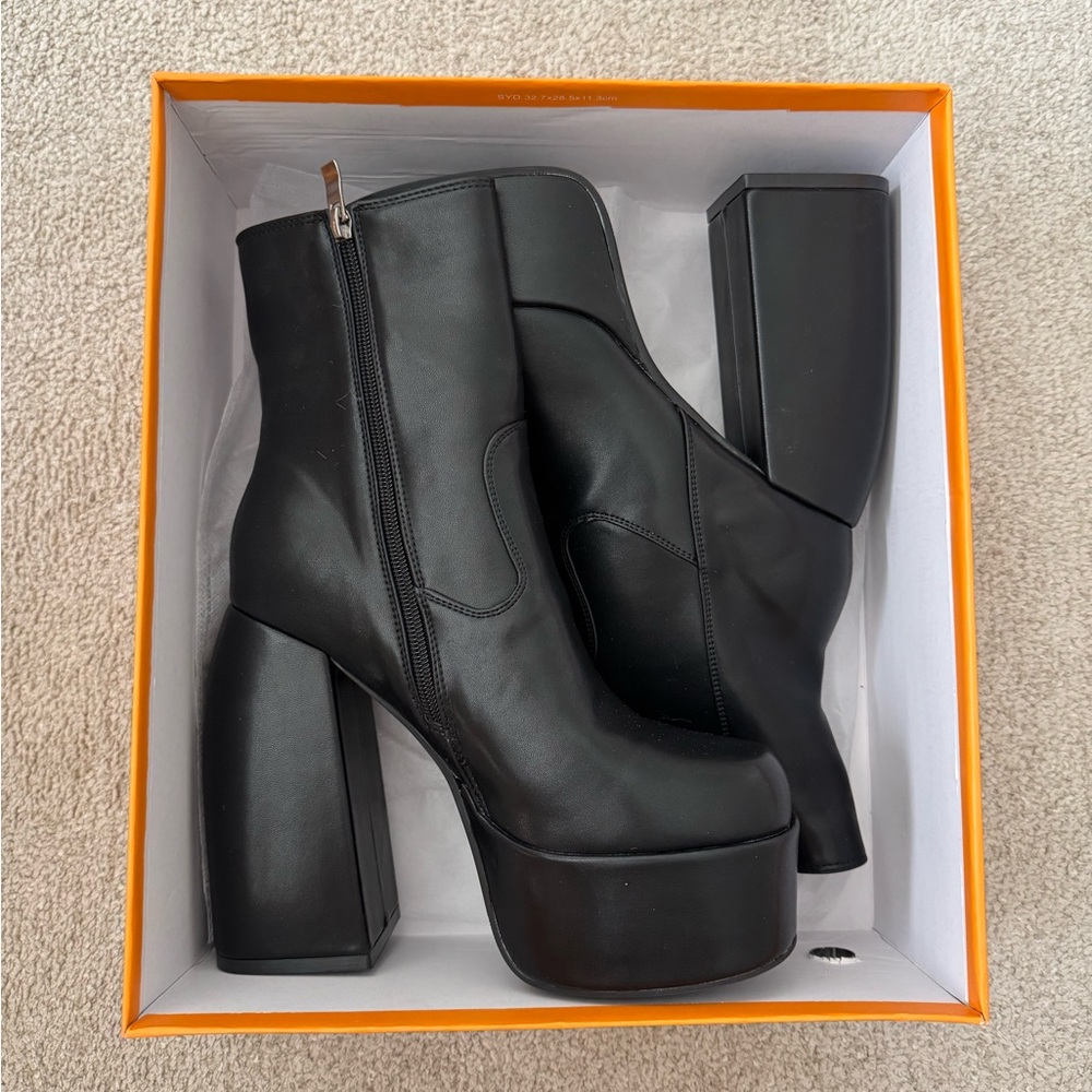 Black Chunky Ankle Platform Boots - Picture 2 of 4